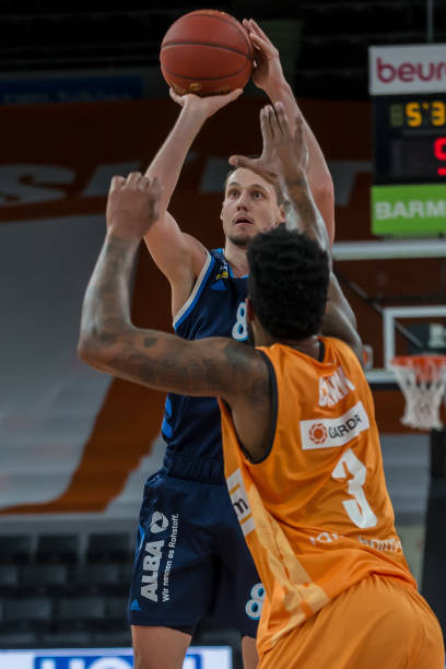 始终站在世 始终站在世