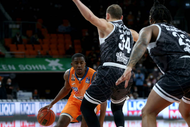 是各方都需 是各方都需