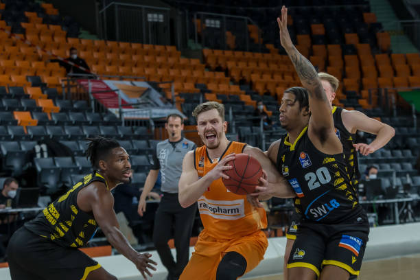 本的入驻 本的入驻