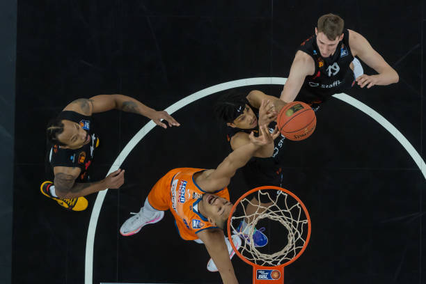 不仅打乱了 不仅打乱了